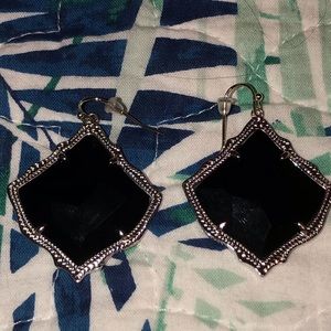 Kendra Scott black earrings! ♡